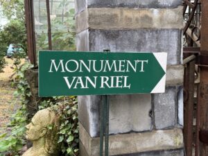 Monument van Riel